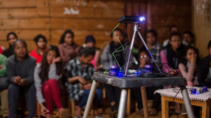 Reaching Neighborhoods Projector Pack