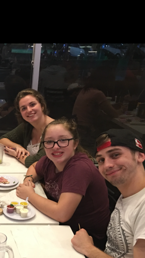 Give Profile Photo: Daniel and Andrea Ryder - 0254931