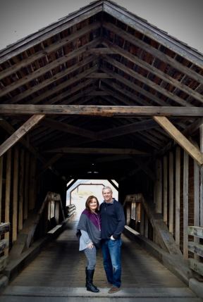 Give Profile Photo: Lee and Stephanie Cooksey Jr - 0393404