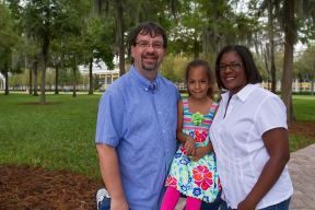 Give Profile Photo: Matt and Rene Griffith - 0426217