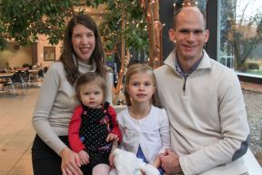 Give Profile Photo: Michael and Amy Gray - 0486659