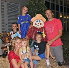 Give Profile Photo: Jeremy and Heather Reddy - 0528407