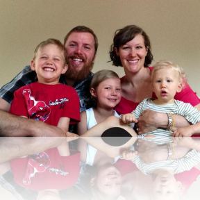 Give Profile Photo: Seth and Laura Irby - 0538134