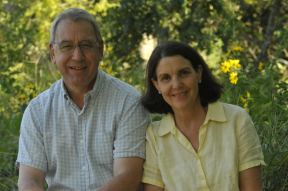 Give Profile Photo: Rodney and Jane Fox - 0605615