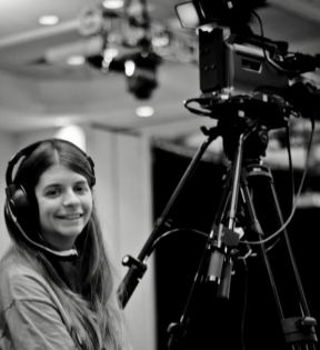 Give Profile Photo: Jesse and Sara Winckler - 0642446